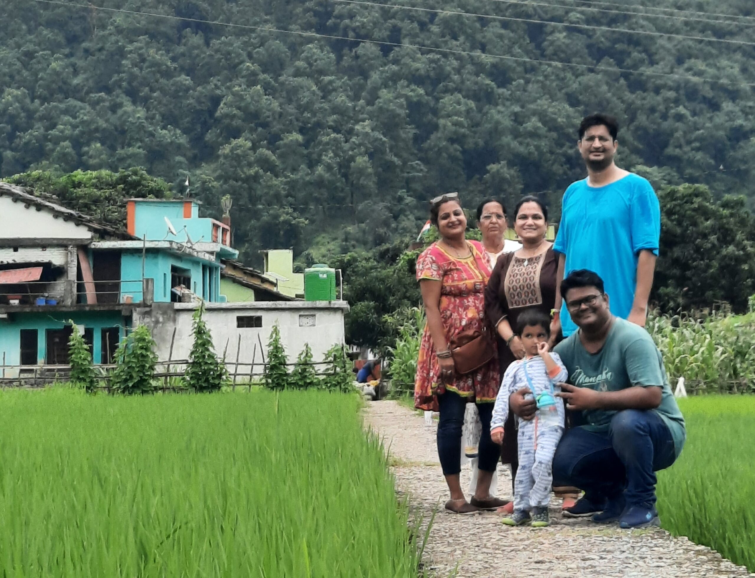 A family-friendly homestay near Jim Corbett, offering spacious rooms and a welcoming atmosphere.