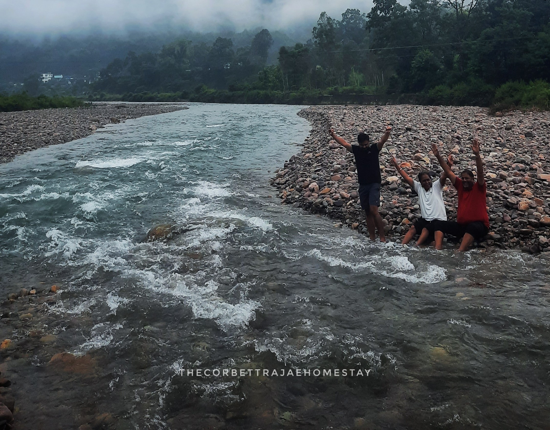 River near jim corbett homestay