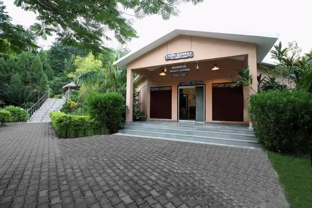 Corbett Tiger Den Resort​ in jim corbett for safari lover