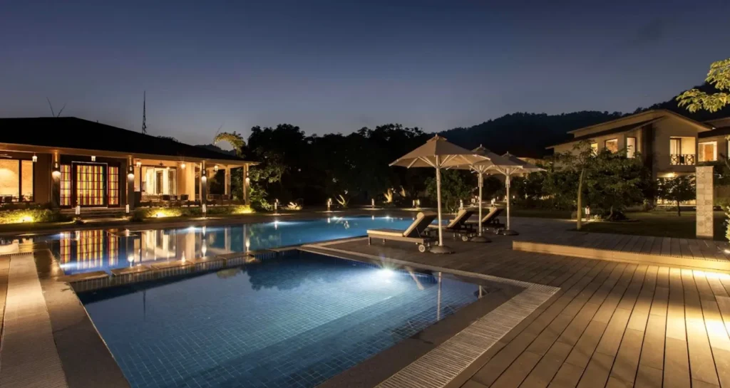 lemon hotel with safari in jim corbett